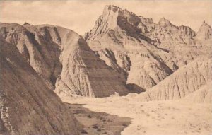 South Dakota Badlands View Of Badlands From Highway Badlands National Monumen...