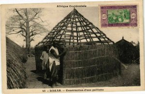 CPA AK Senegal-Dakar-Construction d'une paillotte (235549)