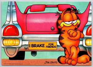 Garfield~Jim Davis~I Brake For Friends~Cat Standing W/ Car~Continental Postcard