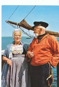 Costume Postcard - Netherlands - Zeeland - Klederdrachten - Man and Lady  AB1907