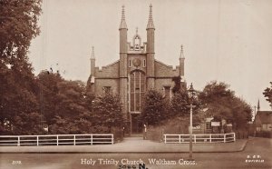 Waltham Cross Hertfordshire England~Holy Trinity Church-B & S RP Photo POSTCARD