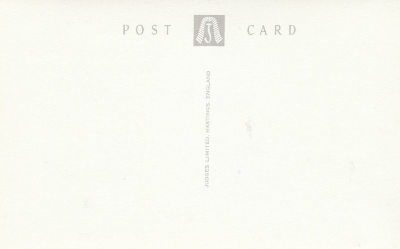 LINCOLN, Lincolnshire - Vintage POSTCARD