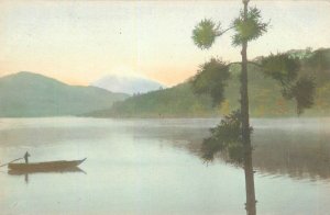 Postcard C-1910 Japan Lake Liakone Fishing boat hand colored 23-13274