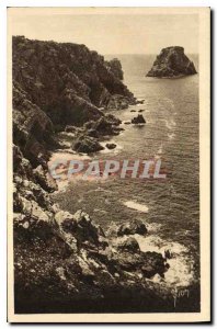 Old Postcard The Shower France Cote de Granit The Tas de Pois Finistere