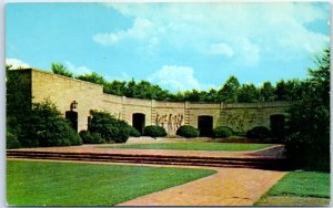 Postcard - Lincoln Life Arch, Lincoln State Park - Lincoln City, Indiana