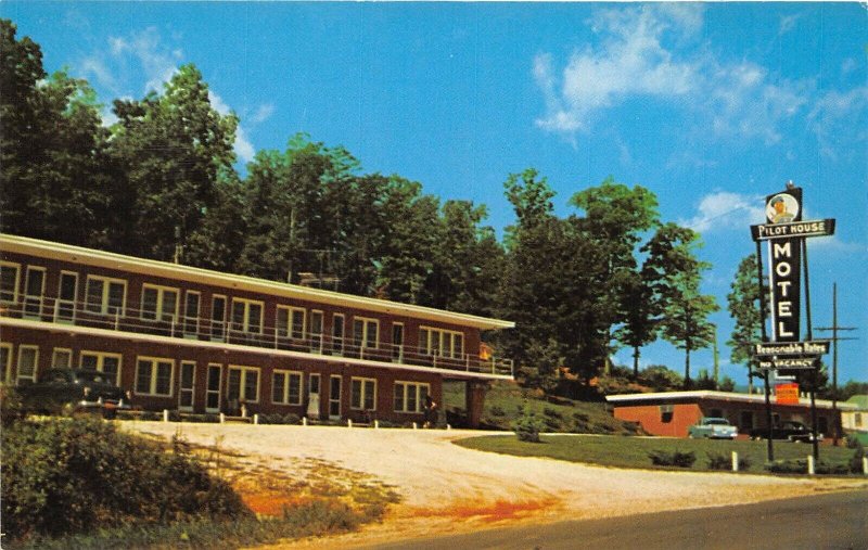 Marion North Carolina 1950s Postcard Pilot House Motel & Restaurant