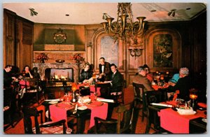 Vtg Houston Texas TX Hunt Room & Lounge Restaurant Warwick Hotel Postcard