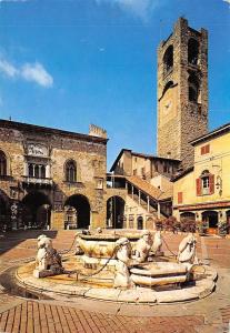 BF1570 bergamo piazza vecchia  Italy