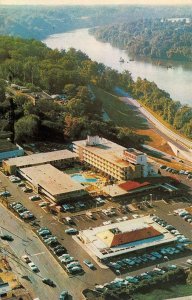 Washington, D.C.  MARRIOTT MOTOR HOTEL Key Bridge On Potomac  ROADSIDE  Postcard