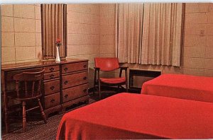 Postcard BUILDING SCENE Leesburg Florida FL AI7143