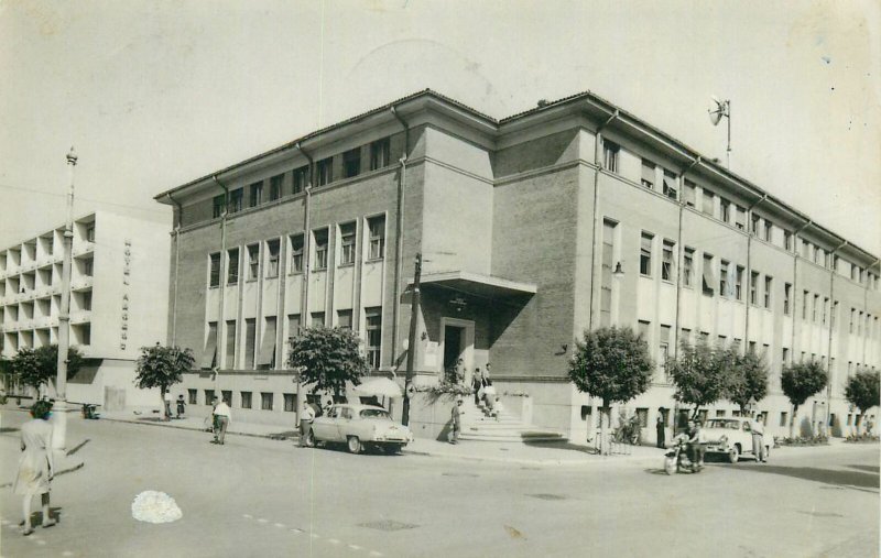 Romania Pitesti Oficiul PTTR si hotel Arges Postcard