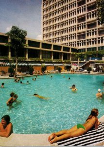 Indian New Delhi Hotel Oberoi Swimming Pool