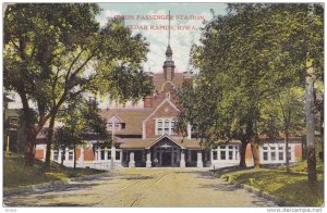 Approach to the Union Passenger Station, Cedar Rapids, Iowa,00-10s