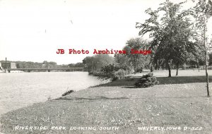 329963-Iowa, Waverly, RPPC, Riverside Park Looking South, Photo No D-322