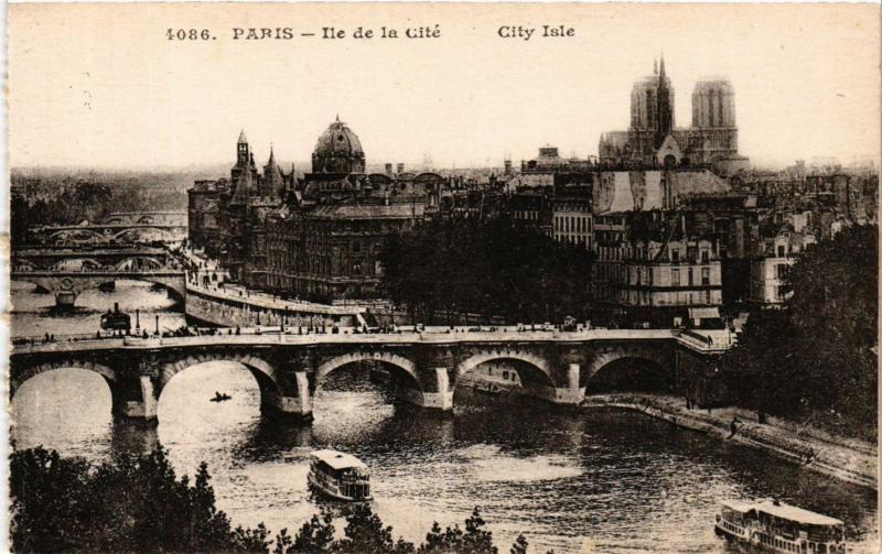 CPA PARIS 1e Ile de la Cité (302750)