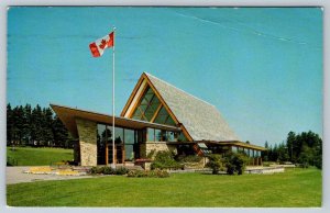 Alexander Graham Bell Museum, Baddeck, Cape Breton NS, Vintage 1971 Postcard