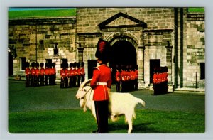 Quebec- Quebec, Changing of Guards at La Citadel, Royal Regiment Chrome Postcard 