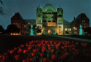 CONTINENTAL SIZE POSTCARD QUEEN'S PARK TORONTO ONTARIO LEGISLATIVE BUILDING