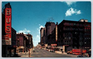 1936 Paxton Hotel Omaha Nebraska Street View Car Park Building Posted Postcard