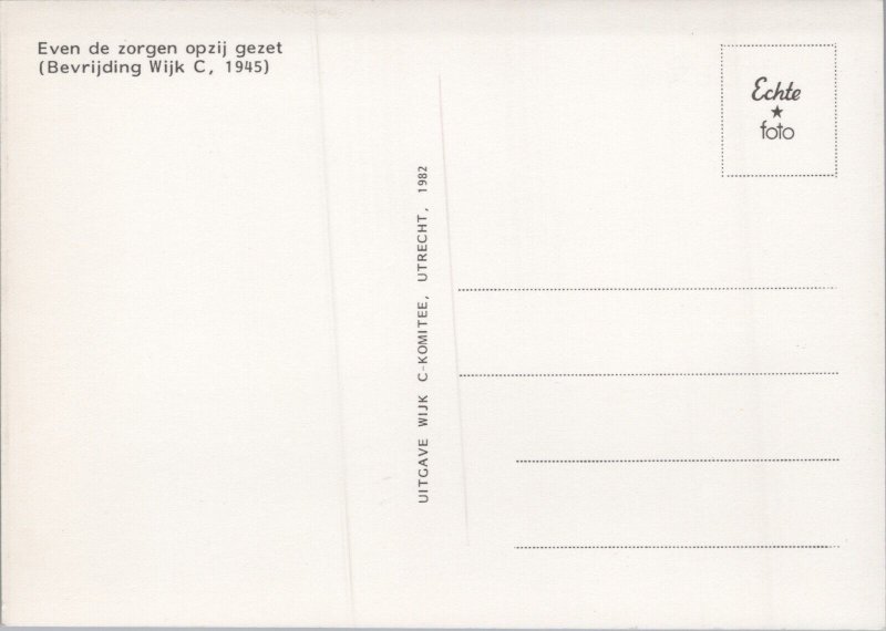 Netherlands Utrecht Bevrijding Wijk C Even Zorgen Opzij Gezet Vintage RPPC BS.34