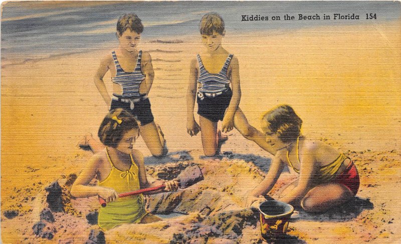 Daytona Beach Florida 1948 Postcard Kiddies Play On The Beach 