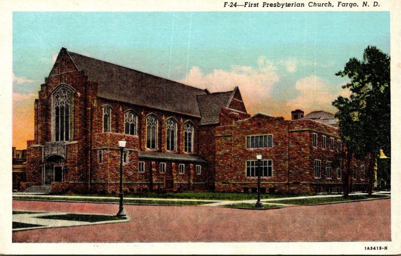 North Dakota Fargo First Presbyterian Church Curteich