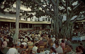 Waikiki Hawaii HI Moana Hotel Banyan Court Vintage Postcard