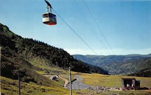 BF40478 l auvergne massif du mont dore sancy france  cable train teleferique