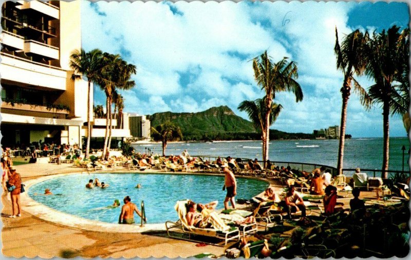 Sheraton Waikiki Beach Vintage Postcard Standard View Card 