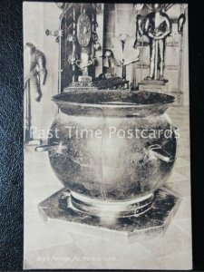 c1910 - Guy's Porridge Pot, Warwick Castle