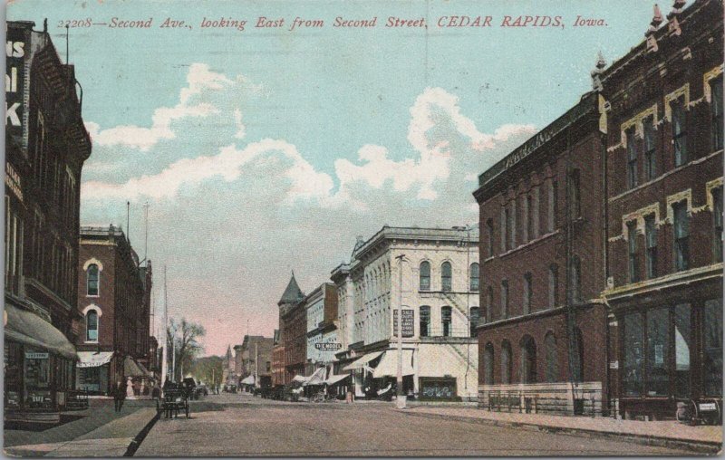 Postcard Second Ave Looking East from Second Street Cedar Rapids Iowa IA