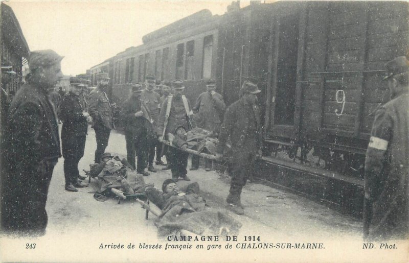 Arrival of French wounded soldiers at Chalons-sur-Marne railway station ww1 