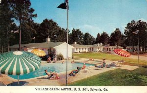 SYLVANIA, GA Georgia  VILLAGE GREEN MOTEL  Pool  ROADSIDE  1958 Chrome Postcard