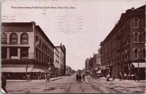 Pierce Street Looking North From Fourth Street Sioux City Iowa Postcard C075