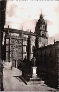 Spain Salamanca Universidad Vintage RPPC C109