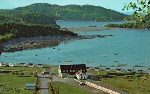 Vintage Postcard 1964 L'auberge Du Francais Inc. Bic-Sur-Mer Quebec Canada