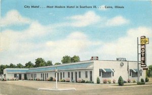 Cairo Illinois City Motel roadside 1955 Postcard linen Miller Kropp 9245