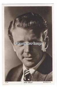 b4322 - Film Actor - Dan Dailey - postcard Picturegoer W534