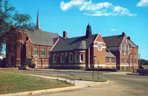 VINTAGE STANDARD SIZE POSTCARD FIRST LUTHERAN CHURCH AT ALBERT LEA MINNESOTA