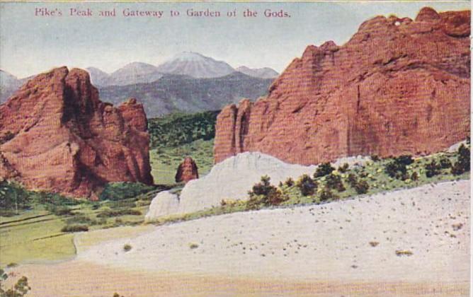 Colorado Pike's Peak and Gateway To Garden Of The Gods