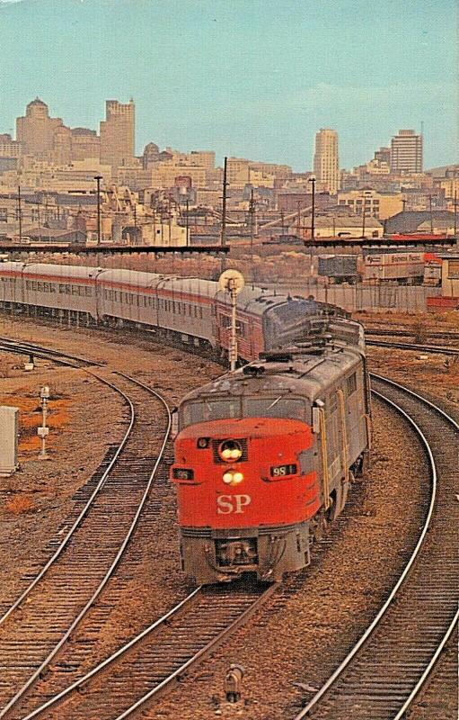 ALCO PENNSYLVANIA~SOUTHERN PACIFIC #98-EMD E-7 DIESEL LOCOMOTIVE POSTCARD 