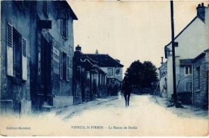 CPA VINEUIL St-FIRMIN - La Route de SENLIS (259605)