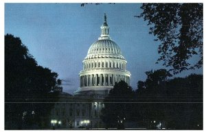 The National Capitol Building, Washington, D.C. American Airlines Postcard