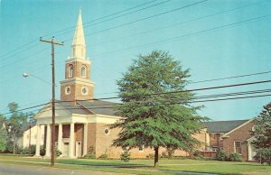 Perry, GA Georgia    FIRST BAPTIST CHURCH     Vintage Chrome Postcard