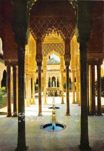 BT6184 Alhambra patio de los leones Granada     Spain