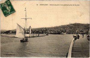 CPA HONFLEUR Entree du Port et Vue Generale prise de la Jetee (1258570)