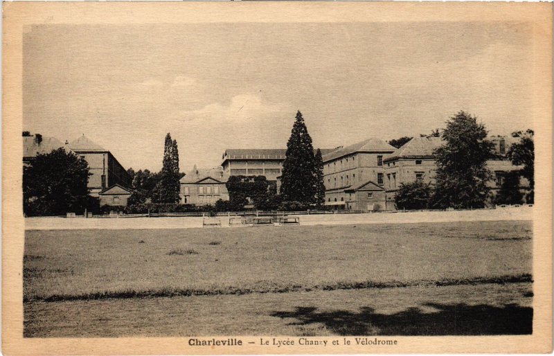CPA CHARLEVILLE - Le Lycée Chanzy et le Vélodrome (113164)
