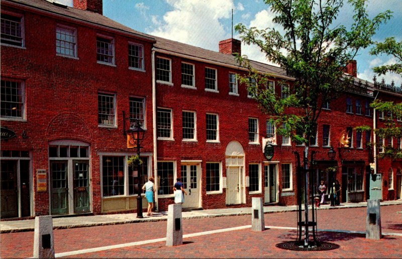 Massachusetts Newburyport Inn Street Shopping Mall