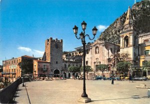 B110224 Italy Taormina IX Aprile Square with the Tower of XVIII Century