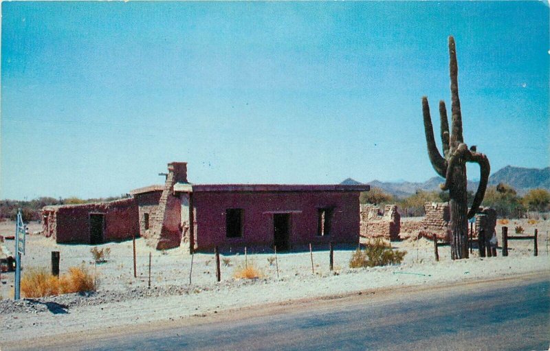 Quartzite Arizona Old Fort Tyson 1950s roadside Petley Postcard 24-7529